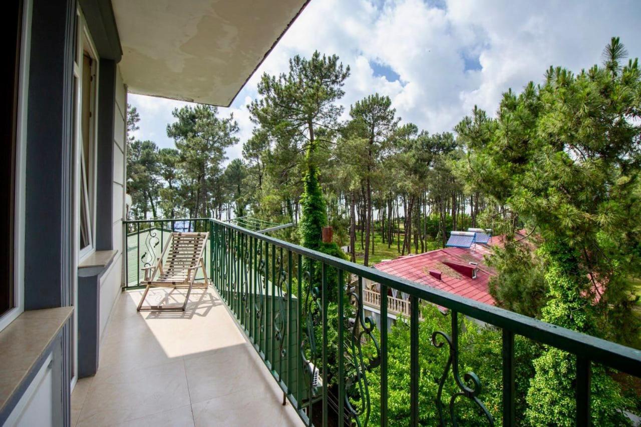 Golden Fleece Hotel Ureki Kültér fotó