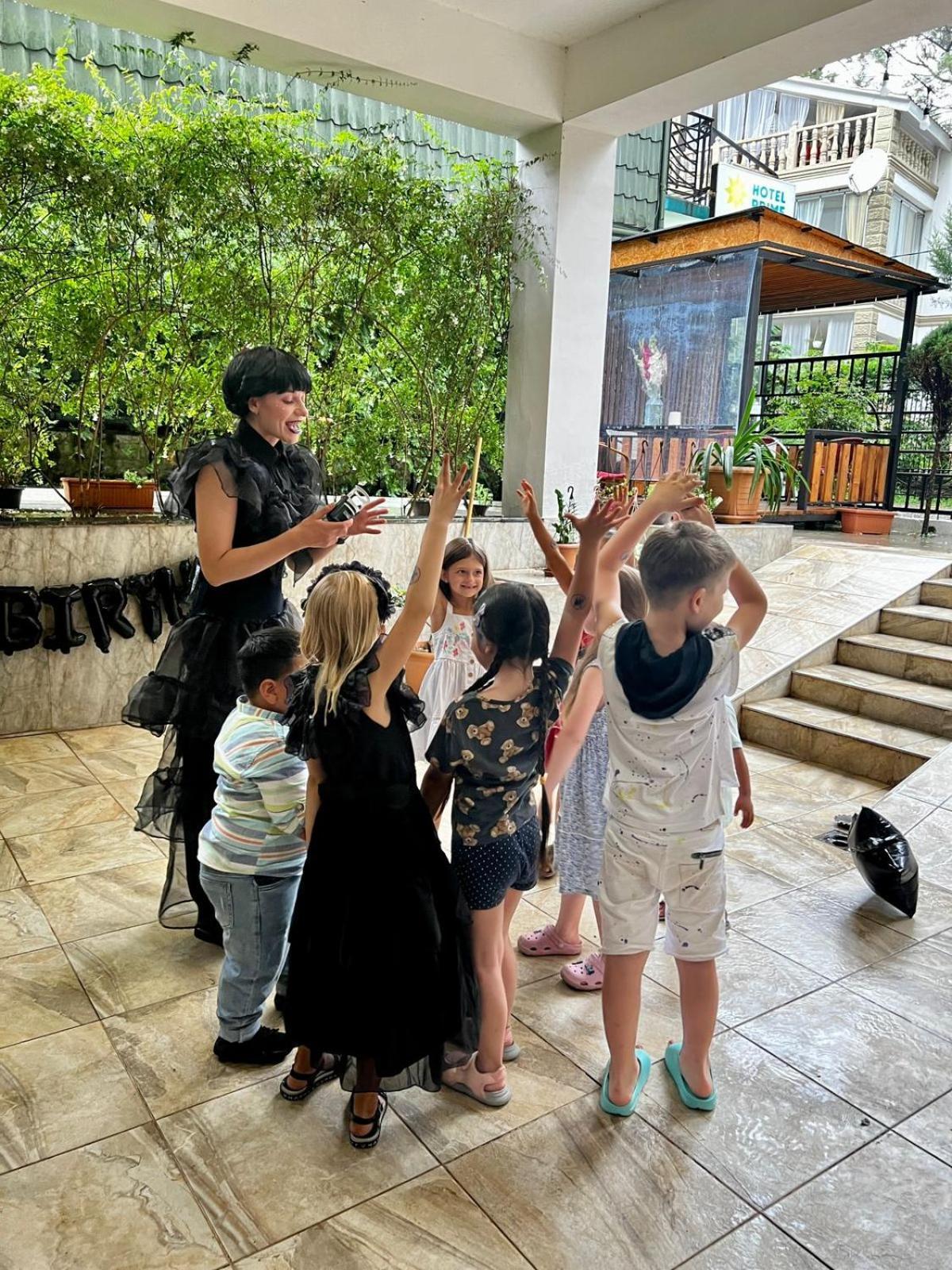 Golden Fleece Hotel Ureki Kültér fotó