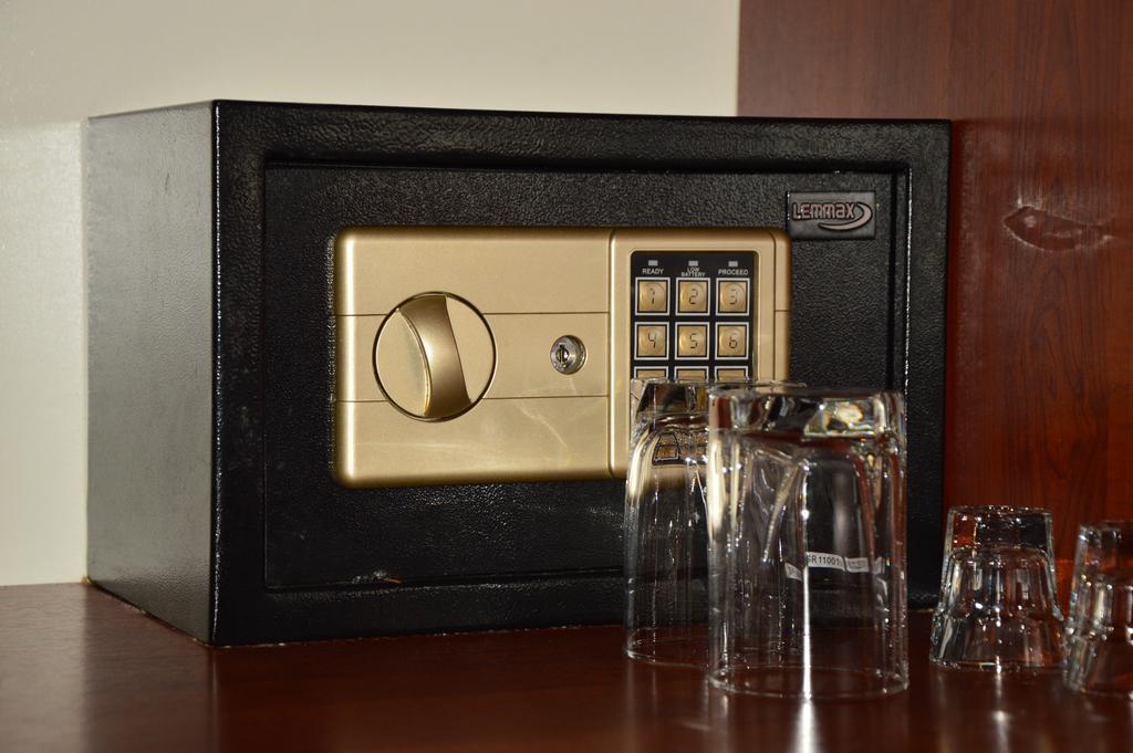 Golden Fleece Hotel Ureki Kültér fotó