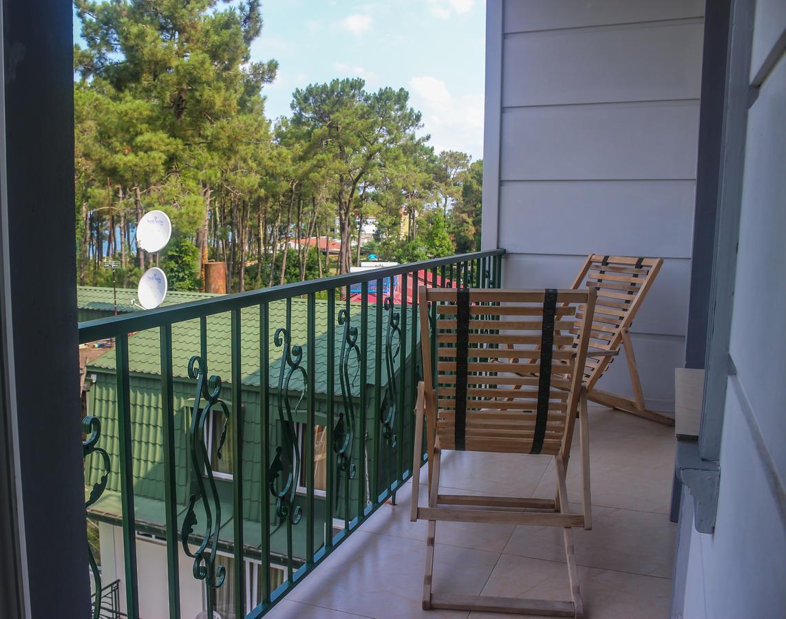 Golden Fleece Hotel Ureki Kültér fotó